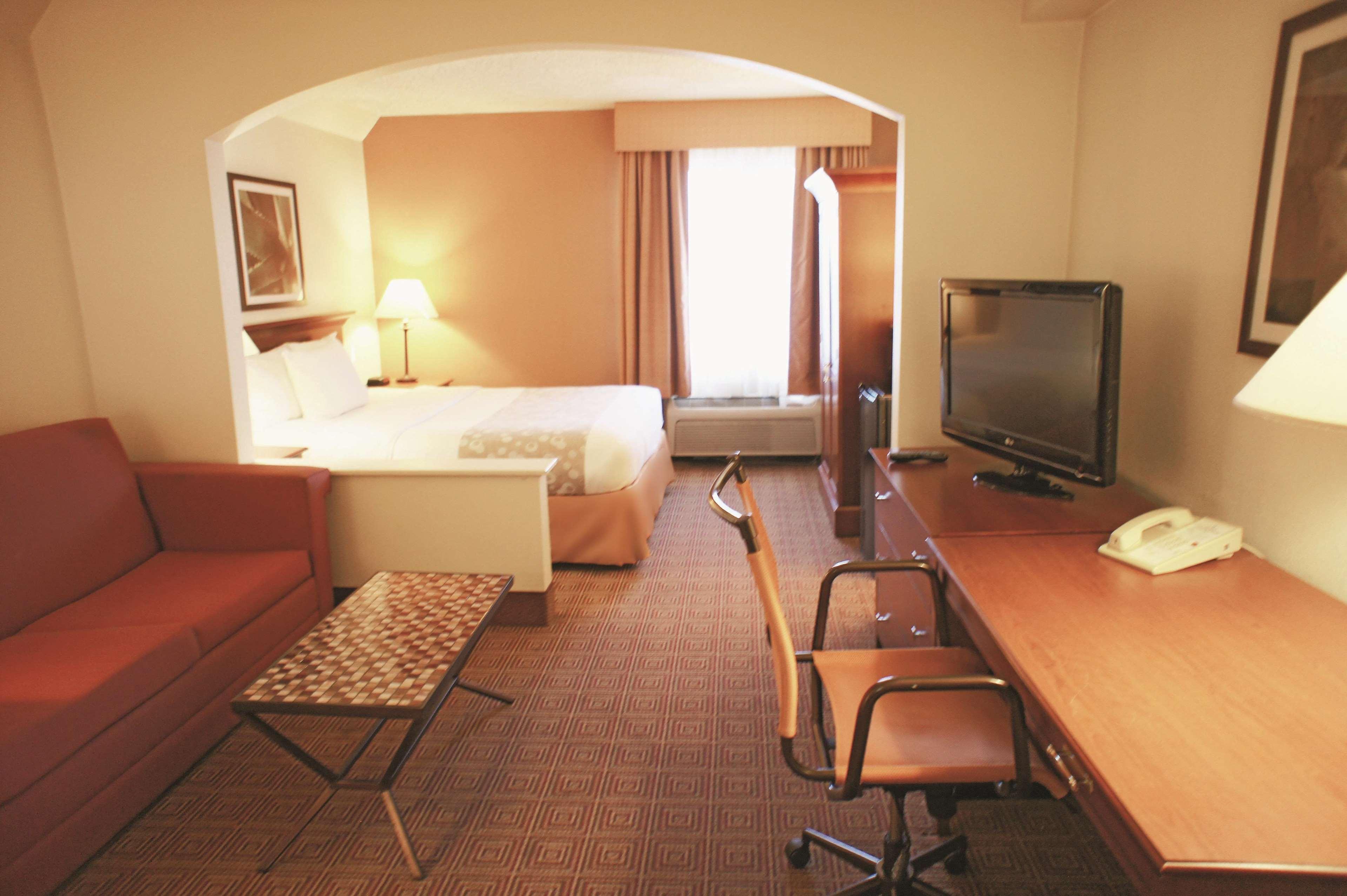 La Quinta By Wyndham Stamford / New York City Extérieur photo