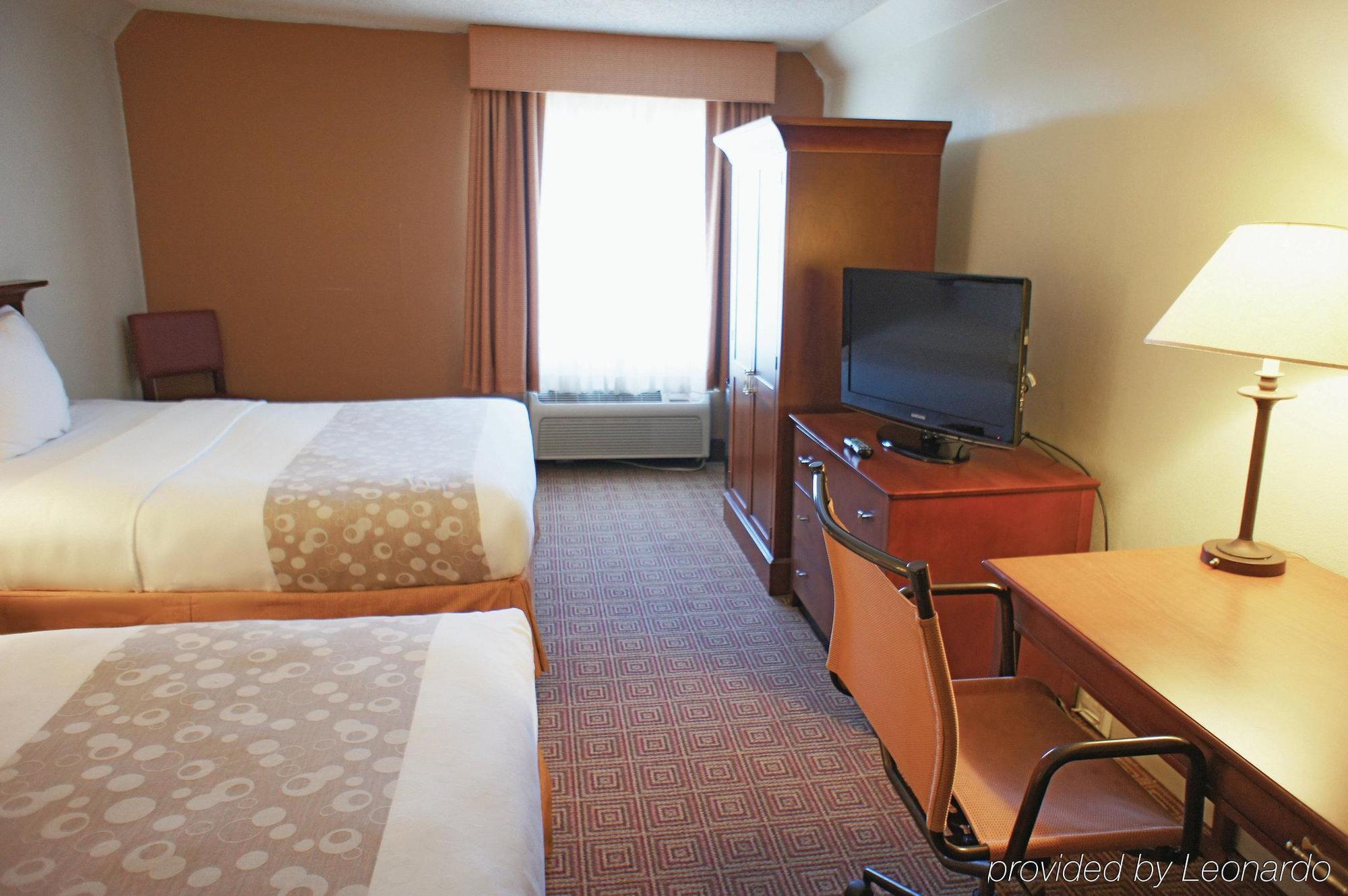 La Quinta By Wyndham Stamford / New York City Extérieur photo