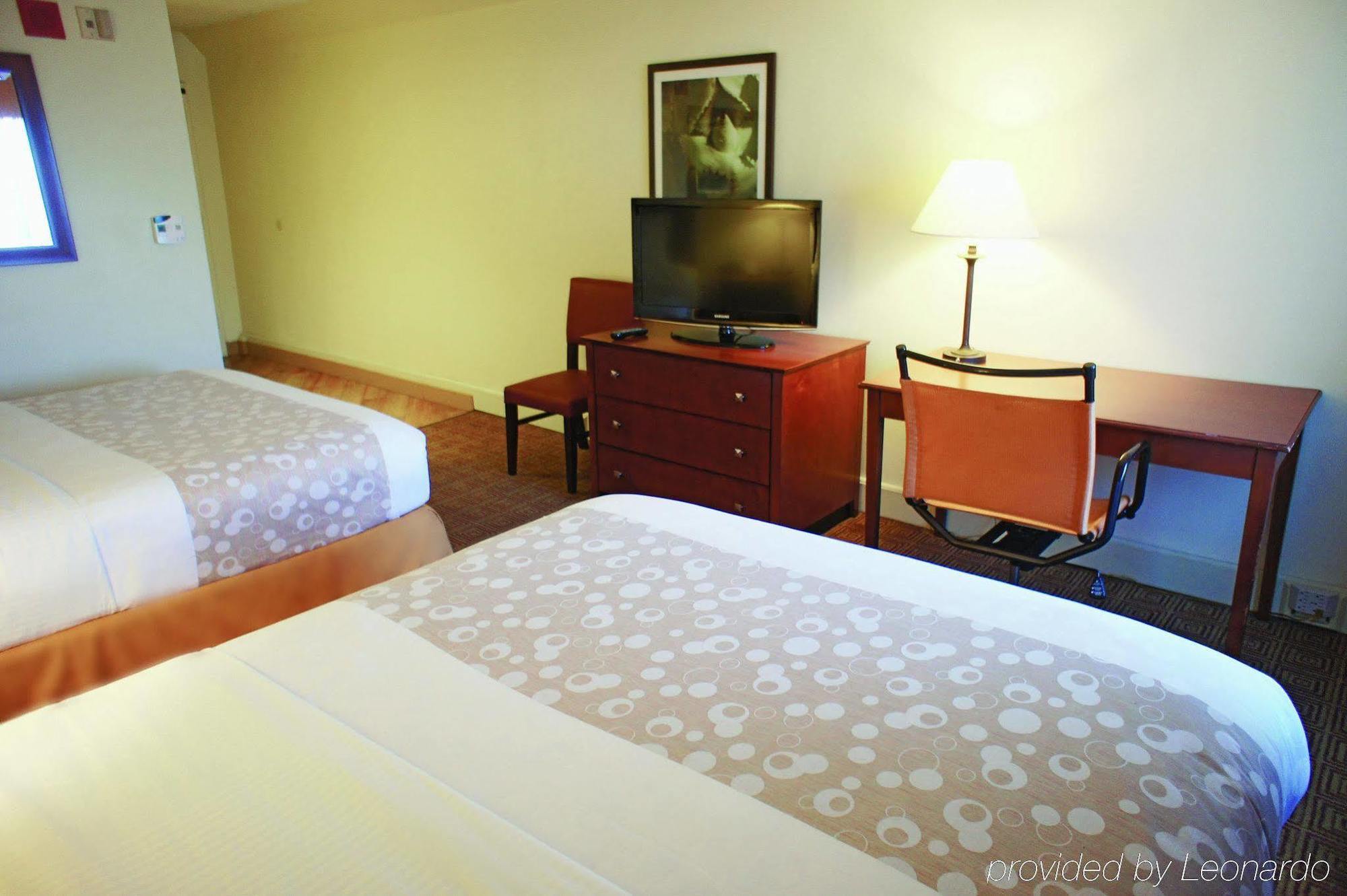 La Quinta By Wyndham Stamford / New York City Extérieur photo