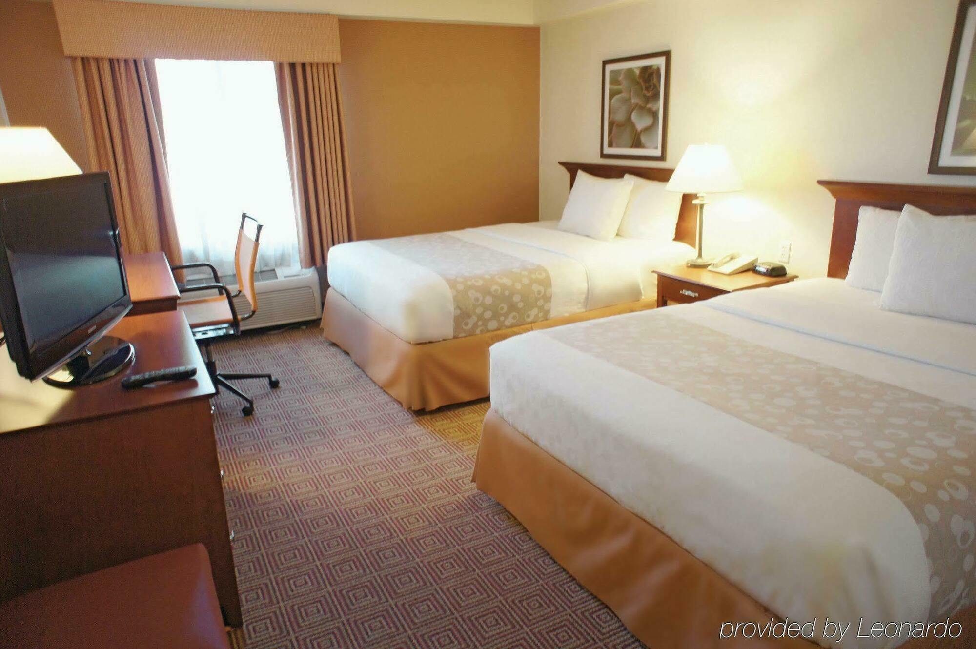 La Quinta By Wyndham Stamford / New York City Extérieur photo